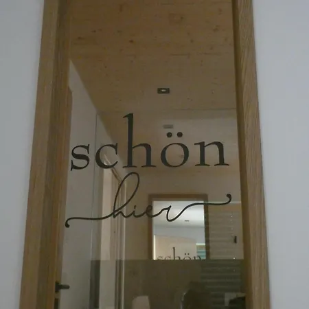 Stylische In Bestlage In Neugebautem Holzhaus Mit شقة