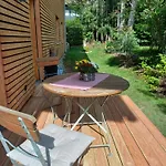 Stylische In Bestlage In Neugebautem Holzhaus Mit Apartman